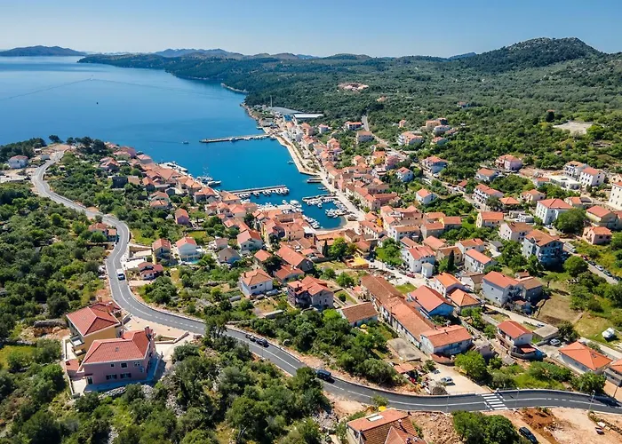 Lovro Luxury With Jacuzzi And Terrace Sea View Апартаменты *