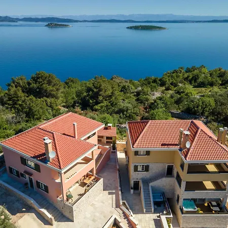 Apartament Lovro Luxury With Jacuzzi And Terrace Sea View