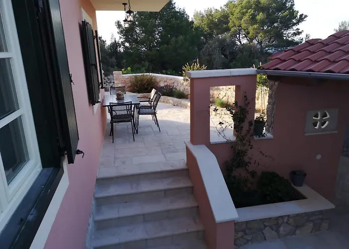 Lovro Luxury With Jacuzzi And Terrace Sea View Sali