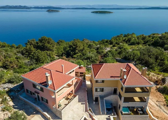 Daire Lovro Luxury With Jacuzzi And Terrace Sea View