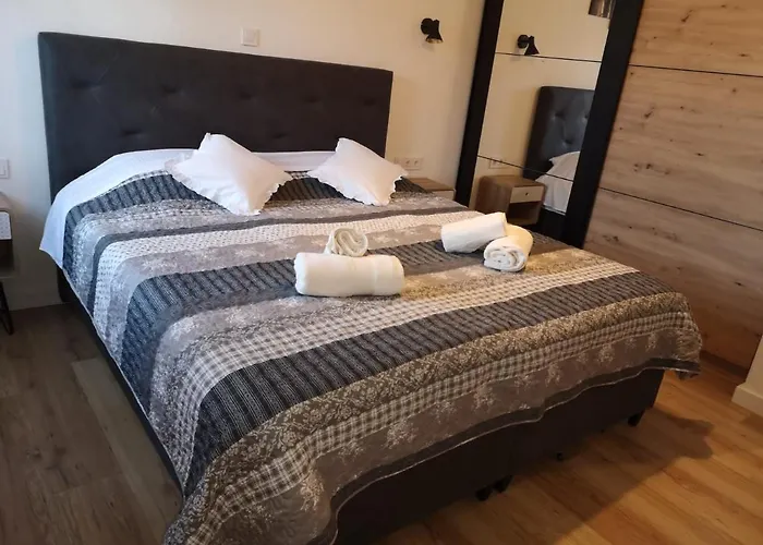 Lovro Luxury With Jacuzzi And Terrace Sea View *